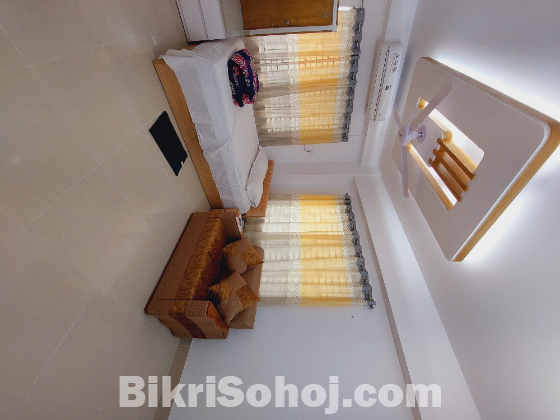 Furnished 1-Bedroom Apartment Rent in Bashundhara R/A,Dhaka